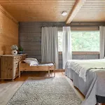Kultaranta A - Scenic Lakeside With Hot Tub And Sauna