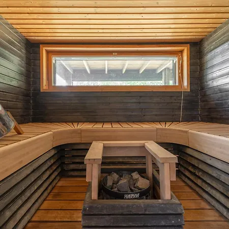Dağ evi Kultaranta A - Scenic Lakeside With Hot Tub And Sauna Tahkovuori