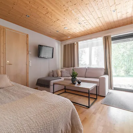Kultaranta A - Scenic Lakeside With Hot Tub And Sauna Tahkovuori
