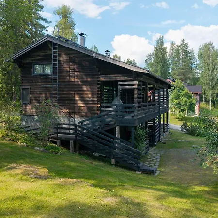 Kultaranta A - Scenic Lakeside With Hot Tub And Sauna Tahkovuori